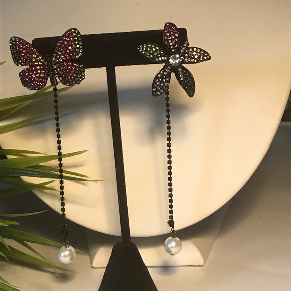 Ave & Aiden Multi Color Crystal Earrings - Picture 7 of 7